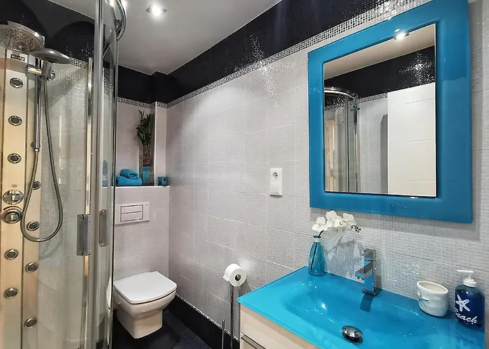 Turquesa :) Parking And Wifi Apartment